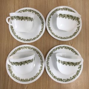 Corelle Cups and Saucers Set of 4 Crazy Daisy Spring Blossom Pattern
